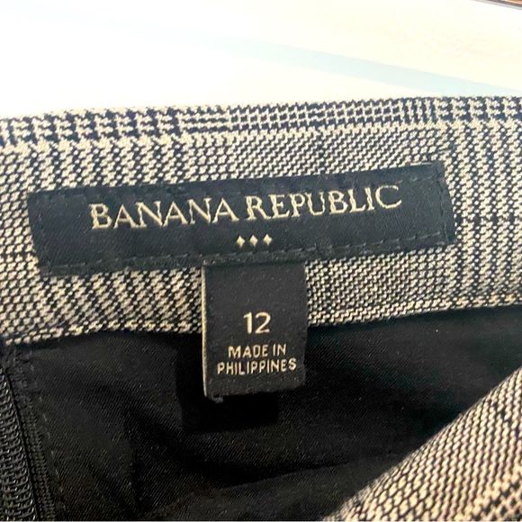 Grey and brown plaid wrap pencil skirt. Size 12. - Picture 5 of 5